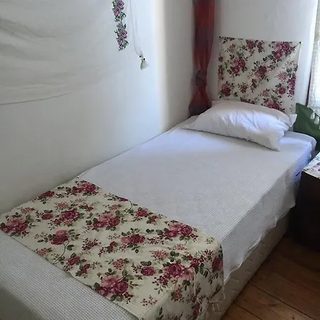Hayat Alti Guest house